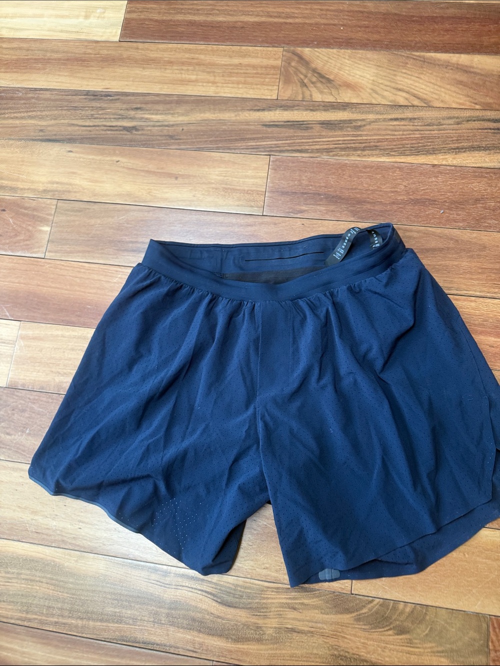 lululemon athletica Men's Athletic Shorts - Navy